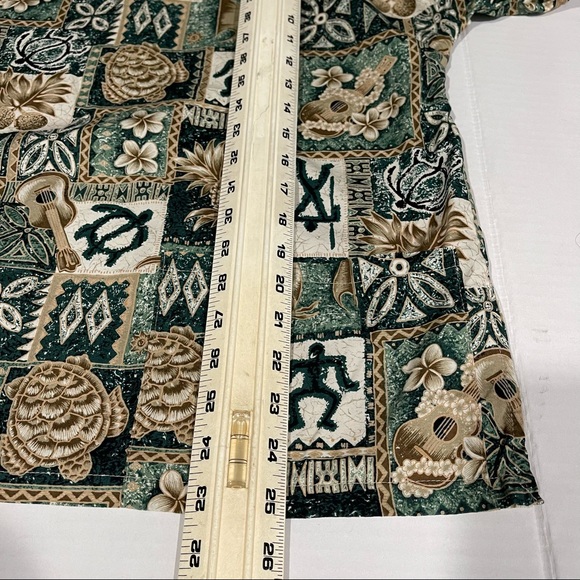 Hawaiian Print Scrub Top Women V-Neck size Small - Picture 7 of 8